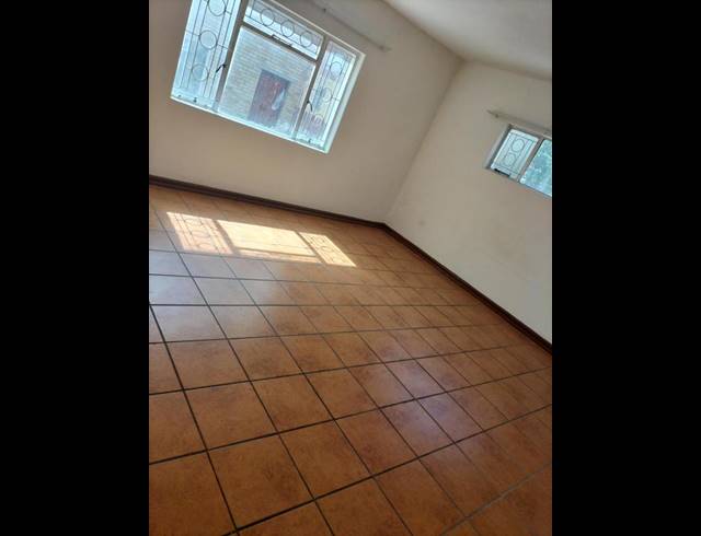 1 BEDROOM PROPERTY TO RENT IN CANNON HILL